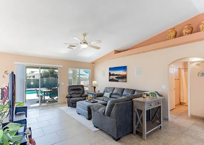 Fabulous Havasu Family Private Pool Hot Tub