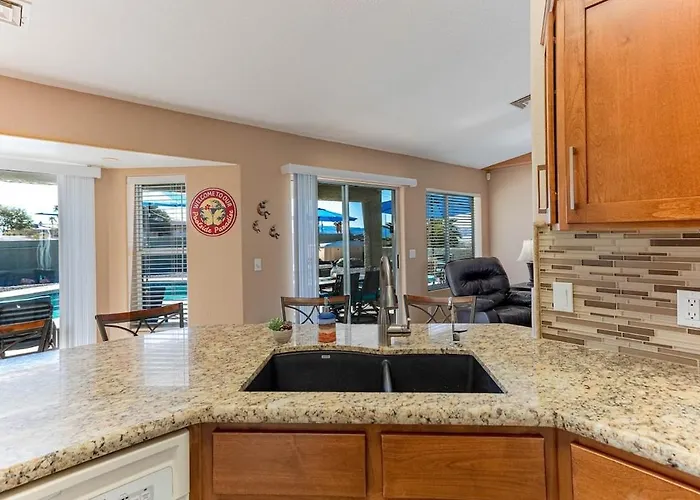 Fabulous Havasu Family Private Pool Hot Tub * Lake Havasu City